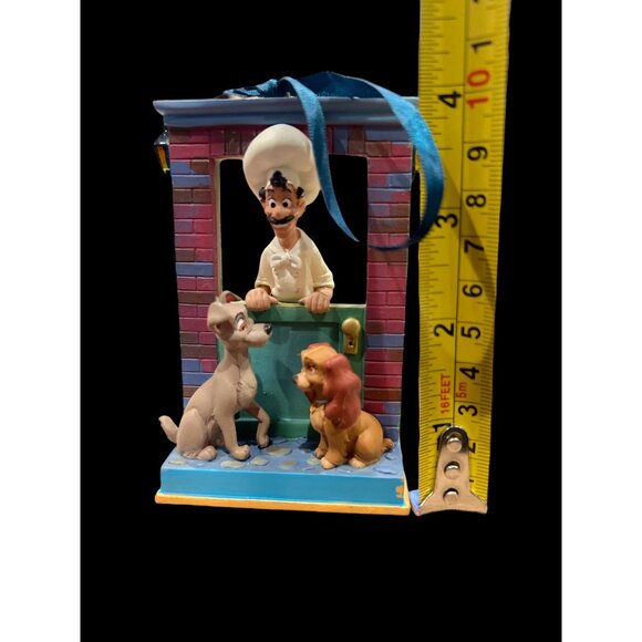 Disney Store Sketchbook Ornament 2015 Lady & The Tramp‎ Bella Norte Window - Picture 8 of 9